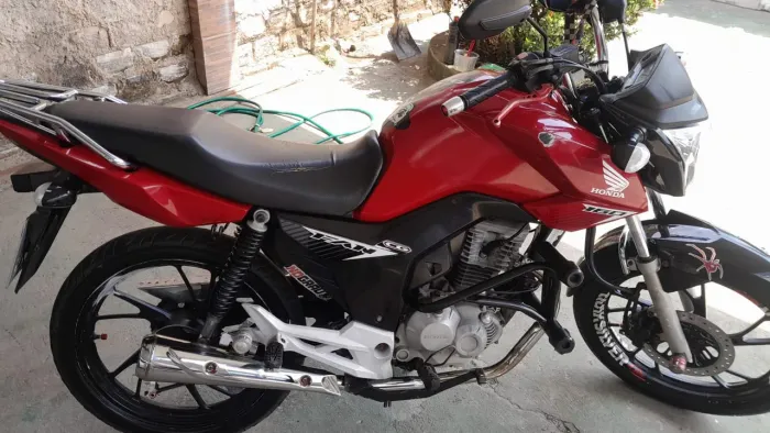Vendo moto Honda fan160
