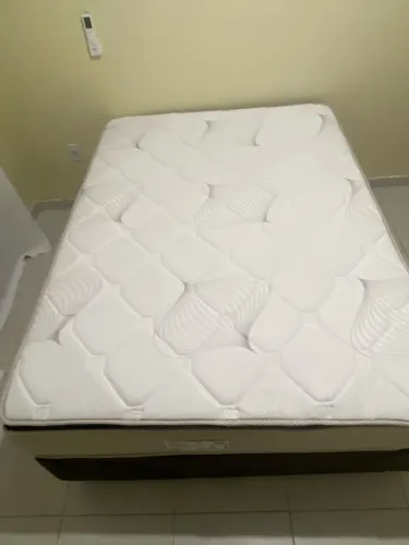 CAMA DE CASAL NOVINHA