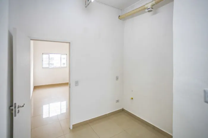 Sala comercial na Rua Engenheiro Oscar Kesselring, 156 - Sobre Loja 50 m²