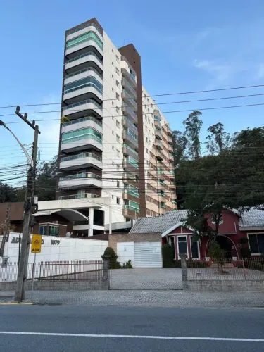 Apartamento para locação com 199,00m² em Anita Garibaldi - Joinville - SC