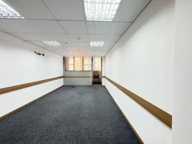 Lívia Machado Imóveis Aluga: Sala Comercial para Alugar na Enseada do Suá  48 m², Prédio N