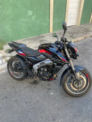 Bajaj Dominar 160 2025