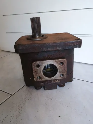 BOMBA HIDRÁULICA XCMG