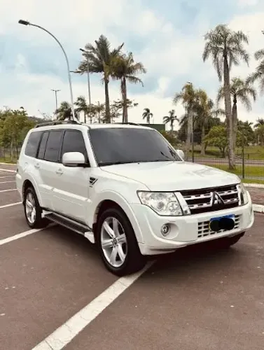 Mitsubishi Pajero HPE Full 3.2 4X4 T.i.dies. 5P AUT 2014