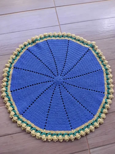 Tapete ou centro de mesa em croche