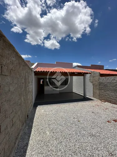 CASA - 2 QUARTOS -GUAPÓ - SETOR BOM JESUS codigo: 391053
