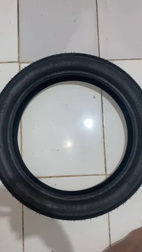 Pneu traseiro da fazer e twhister,nunca usado