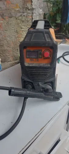 Máquina de solda