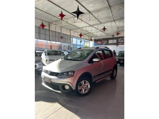 Volkswagen Crossfox 1.6 MI Total Flex 8V 5P 2011