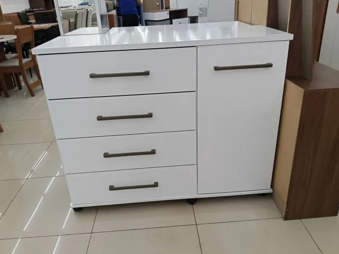 CÔMODA A PARTIR DE R$699,00