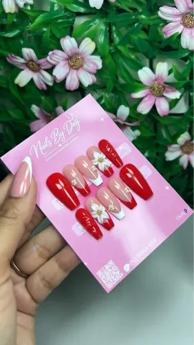 Unhas prontas
