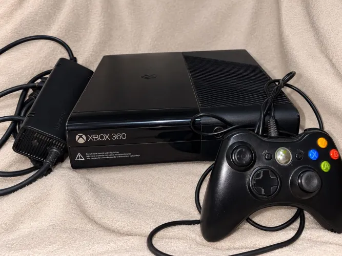 ? Xbox 360 + Kinect + mais de 20 jogos!!!!!!!!!