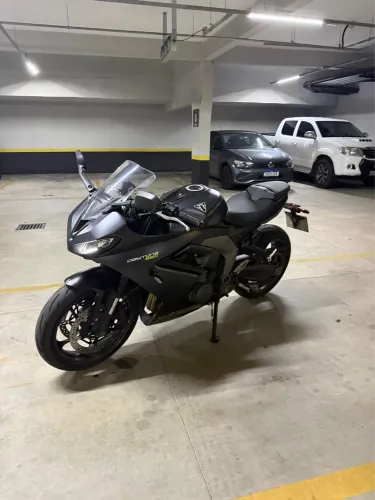Triumph Daytona 660