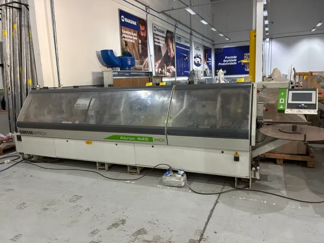 Coladeira de Borda Biesse Akron