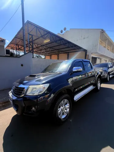 Toyota Hilux CD SRV D4-d 4X4 3.0 TDI Diesel AUT 2012