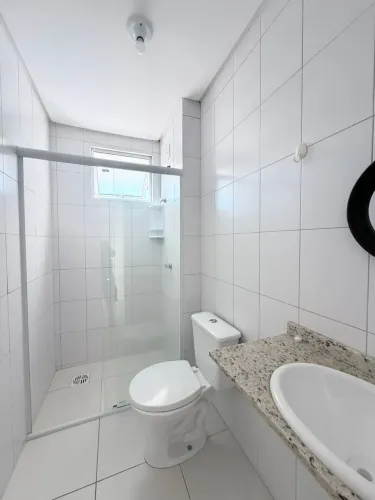 Aluga-se apartamento de 2 quartos com suíte em São José!