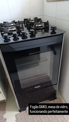 Fogão DAKO mesa de vidro, funcionando