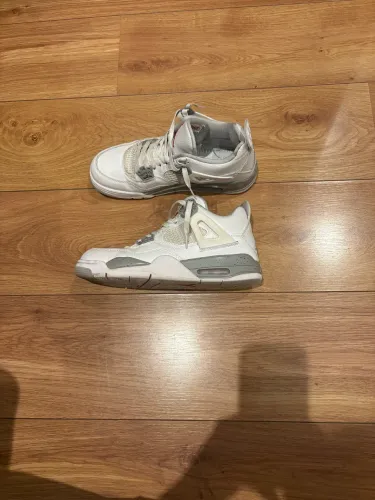 Jordan 4 Cinza Oreo - 39