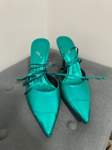 Scarpin Mule Verde Metalizado ZARA - Tam. 38