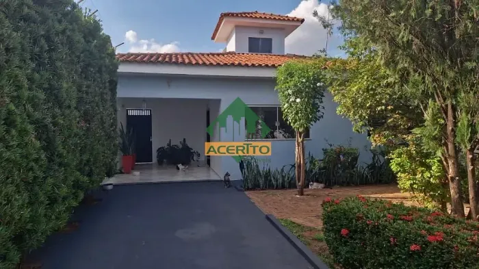Casa com 3 dormitórios à venda, 140 m² por R$ 630.000,00 - Ipanema - Araçatuba/SP