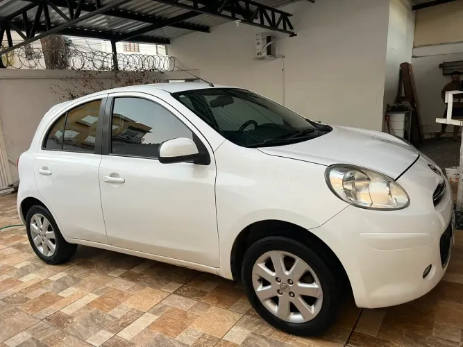 Nissan March S 1.0 16V Flex Fuel 5P 2014