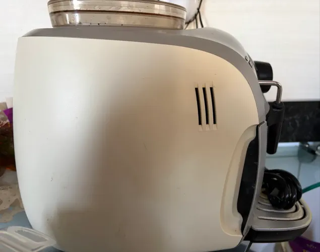 Máquina de café em grãos Saeco - funcionando 