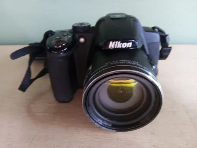 Camera fotográfica Nikon