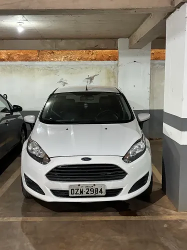 Ford Fiesta 1.5 16V Flex Mec. 5P 2015