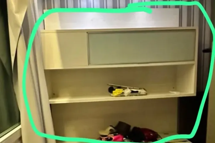 Armário e painel MDF