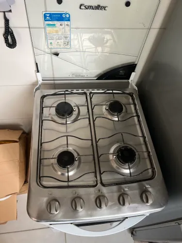 Fogão Esmaltec Super Conservado