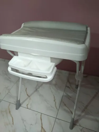 Vendo banheira Burigotto com trocador