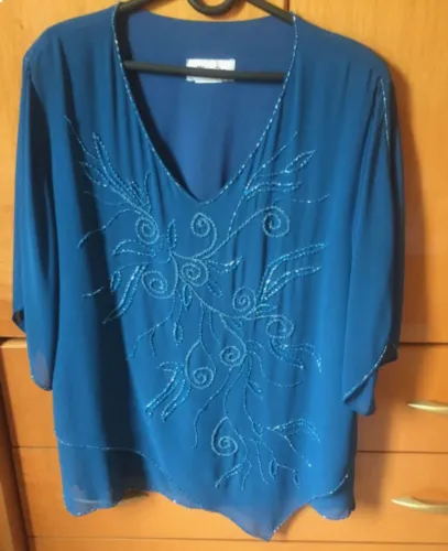 Conjunto Azul Com Saia Longa