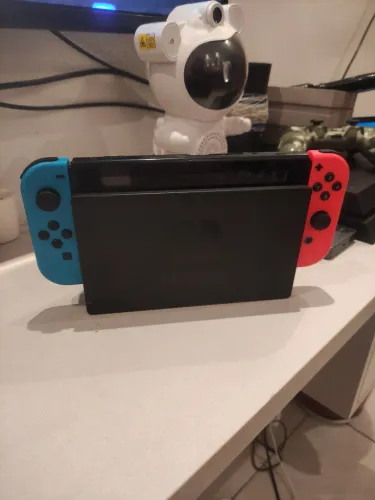 Nintendo Switch V2 