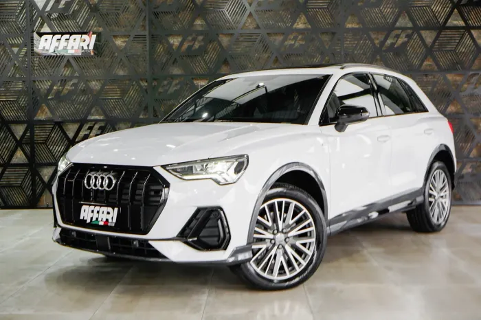 Audi Q3 SPB Perf. Black 2.0 TFSI Tipt. Quat. 2022