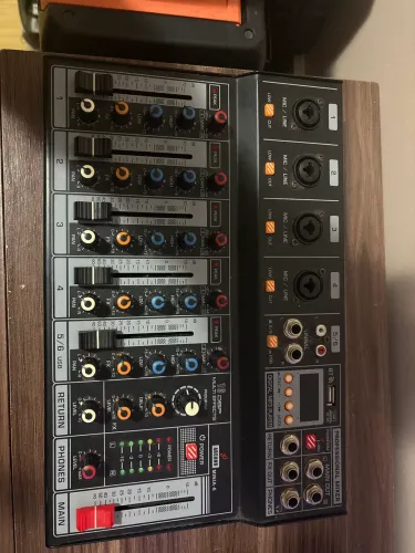 Mesa de áudio 16DSP Professional Mixer 
