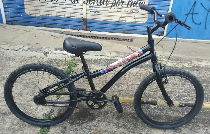 Bicicleta Red Bull