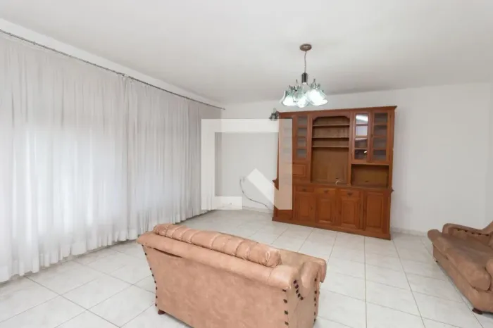 Casa à Venda - Parque Santa Rita, 2 Quartos, 300 m2