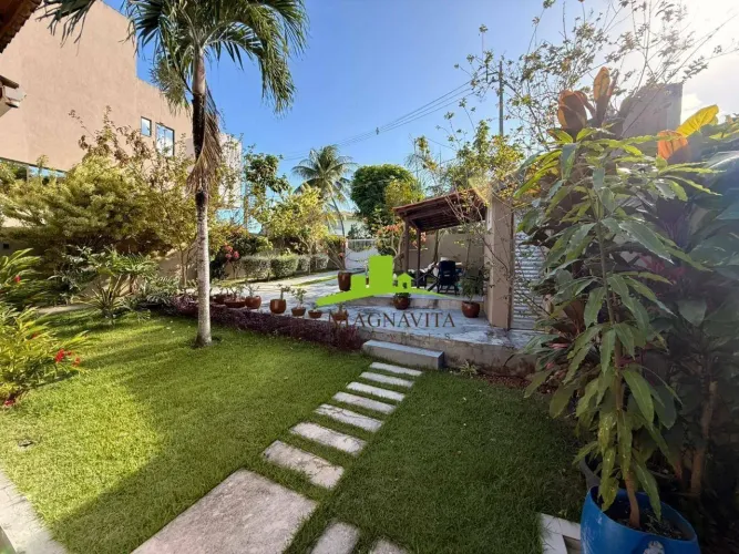Condomínio Villas do Bosque, Lauro de Freitas. Casa à Venda 4/4, 195m² de Área Construída,