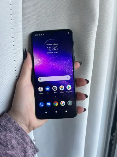 Celular MOTOROLA ONE MACRO 64 GB