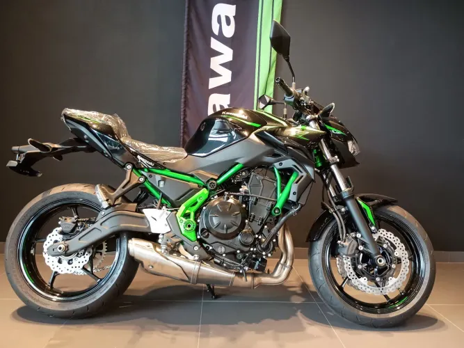 Z650 ZERO KM*