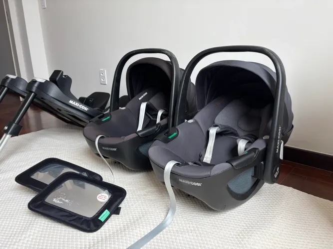 Bebê conforto Maxi-Cosi Pebble 360 com base FamilyFix