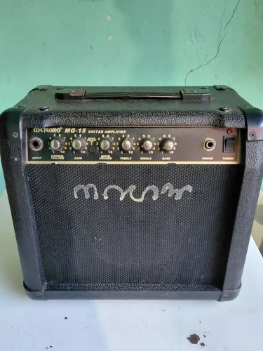 Cubo de Guitarra Amplificador METEORO 