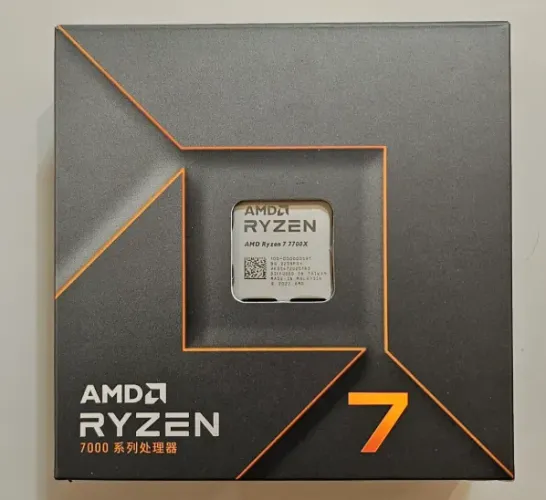 Cpu Processador Ryzen 7 7700x (sem lacre porém novíssimo)