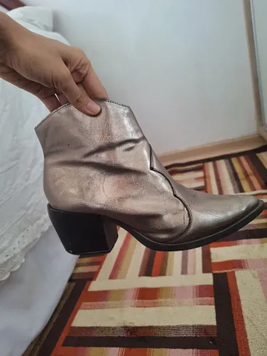 Bota western texana metalizada couro constance