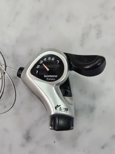 Passador trocador de marcha direito Shimano Tourney SL-TX50-7R de 7 velocidades