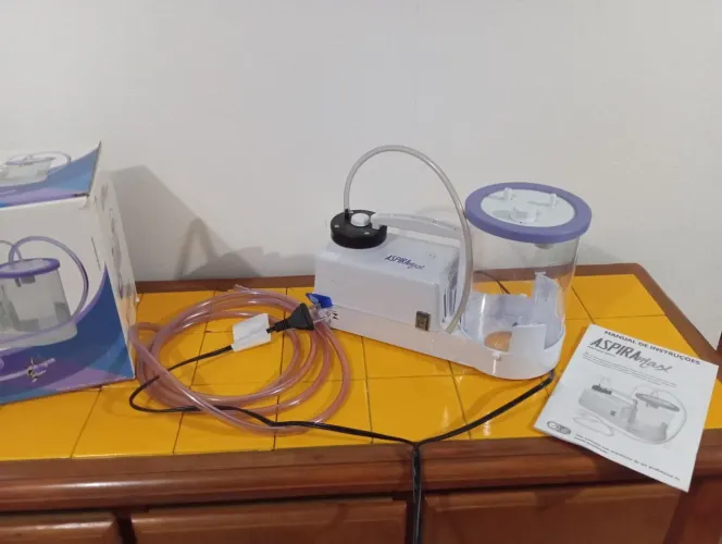 Aspirador clinico 