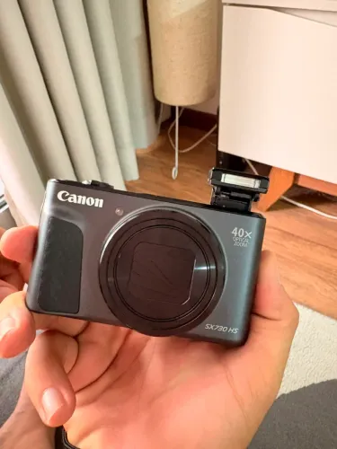 Canon PowerShot SX730HS