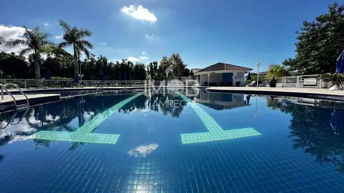 Apartamento com 02 dormitórios, vista mar no Campeche - Florianópolis/SC