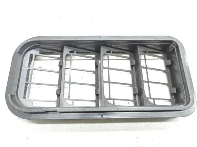 Difusor Entrada Ar Lateral Vw Golf Gti 2.0 2018 / 2019