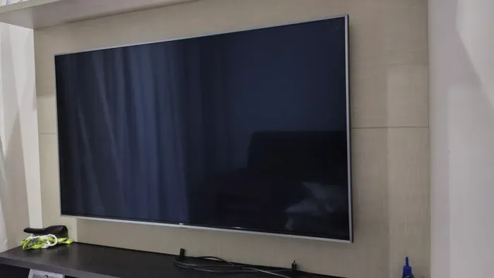 Tv LG 49 UJ7500 com DEFEITO. Leia a descrição do anúncio.
